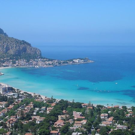 Mondello Luxury Apartment On The Beach المظهر الخارجي الصورة