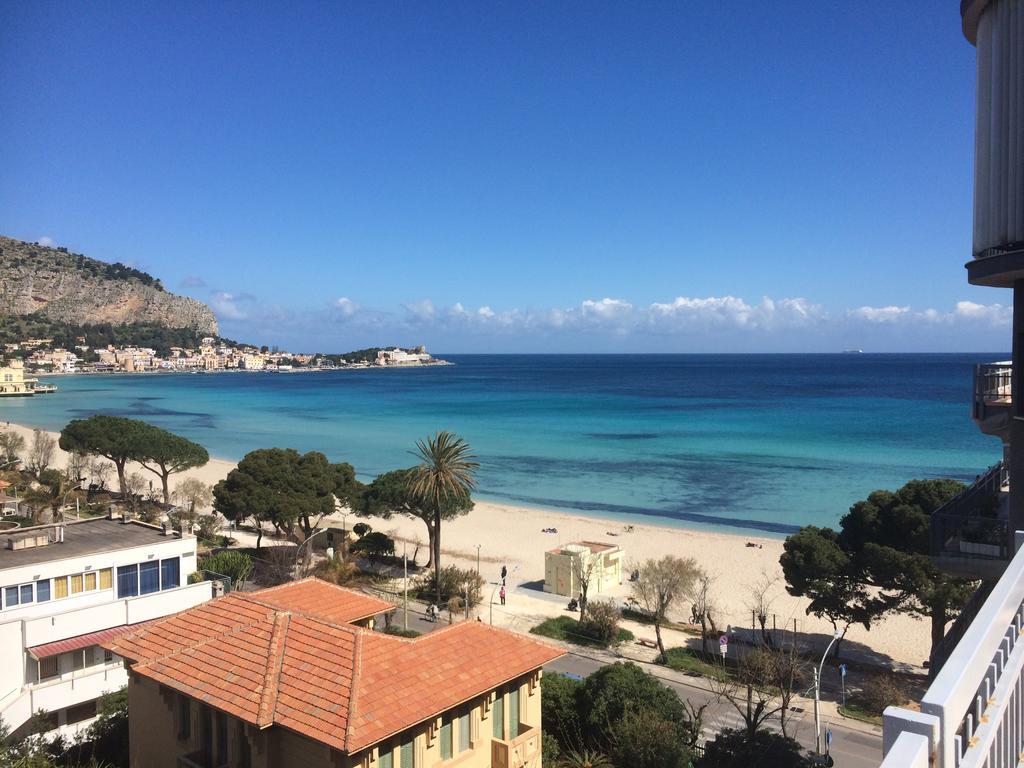 Mondello Luxury Apartment On The Beach المظهر الخارجي الصورة