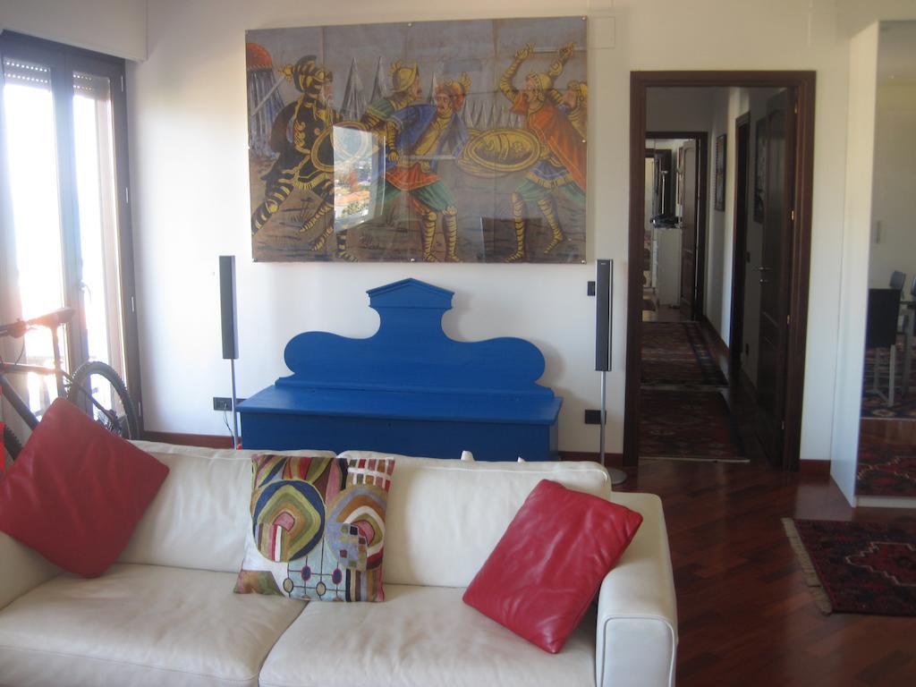 Mondello Luxury Apartment On The Beach الغرفة الصورة