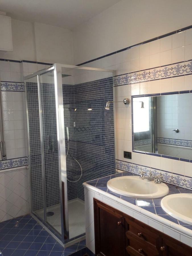 Mondello Luxury Apartment On The Beach المظهر الخارجي الصورة