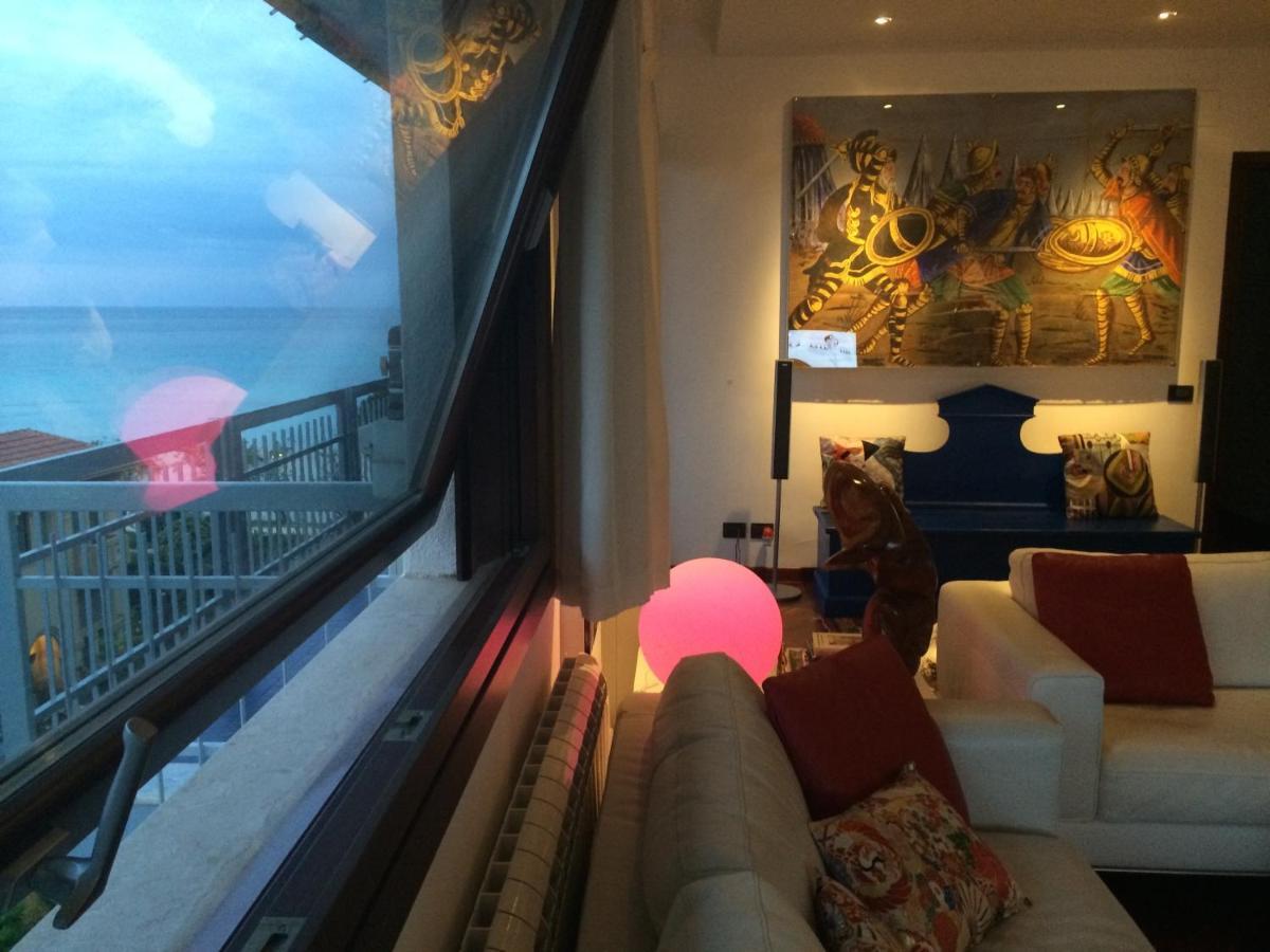 Mondello Luxury Apartment On The Beach المظهر الخارجي الصورة